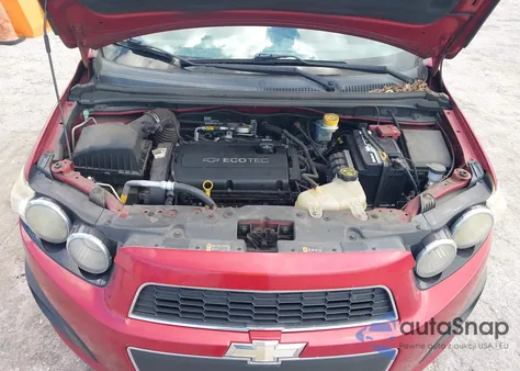 2015 Chevrolet Sonic Lt Auto z USA, uszkodzony, nr VIN 1G1JC5SH2F4220357